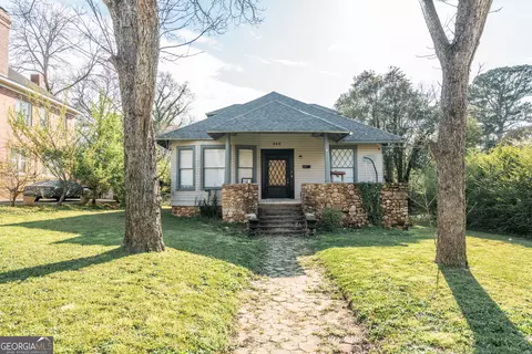 996 Summit Ave, Macon, GA 31211