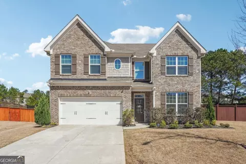 84 Royalty Ln, Hiram, GA 30141