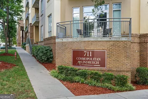 711 Cosmopolitan Dr NE #117, Atlanta, GA 30324