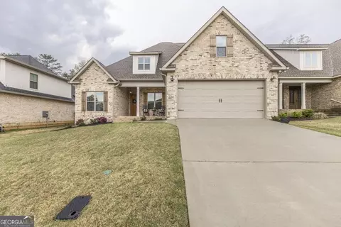 224 Landings Pointe Ln, Warner Robins, GA 31088