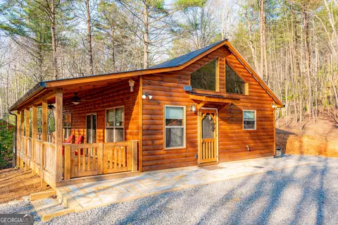 370 Woodcrest Dr, Murphy, NC 28906