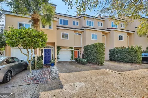 1028 Beachview Dr # 2, St. Simons, GA 31522