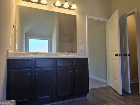 Bath - 5696 Laney Dr, Rex, GA 30273 photo 1 of 2