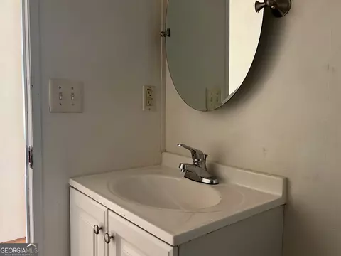 93 Helen Rd, Covington, GA 30016 photo 24