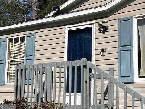 93 Helen Rd, Covington, GA 30016 photo 2