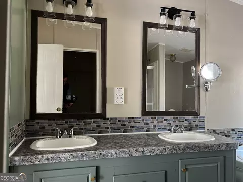 93 Helen Rd, Covington, GA 30016 photo 20