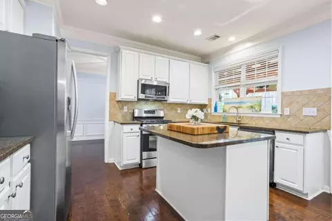 620 Hammersmith Dr, Suwanee, GA 30024 photo 12