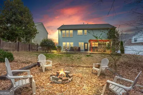 620 Hammersmith Dr, Suwanee, GA 30024 photo 2