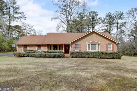 111 Graves Rd, Fayetteville, GA 30214