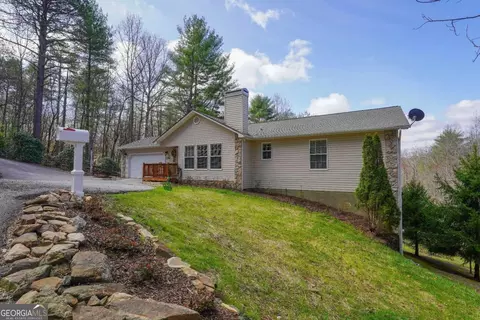 5116 Summer Wood Ln, Young Harris, GA 30582