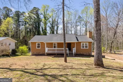 5437 Seminole Way, Acworth, GA 30102