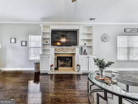 307 Turtle Pointe Dr, Carrollton, GA 30116 photo 4
