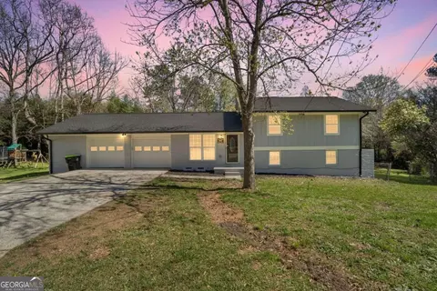 6866 Gano Dr, Riverdale, GA 30274