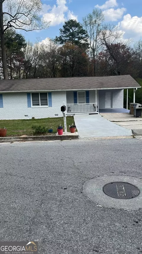 6032 Park Dr, Forest Park, GA 30297