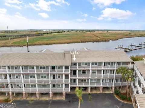91 Screven St # 312, Darien, GA 31305