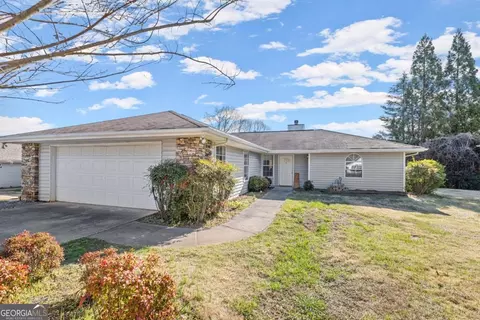 176 Navaho Trl, Jasper, GA 30143