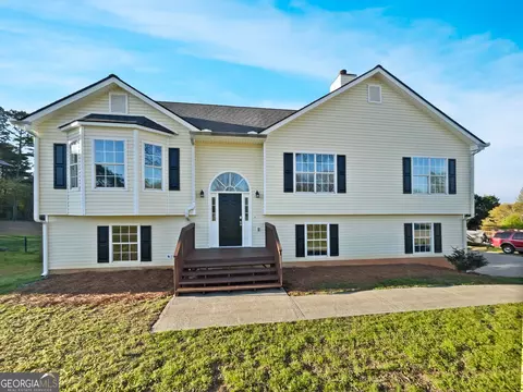 704 Kings Ct, Bethlehem, GA 30620