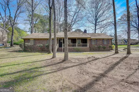 9261 Brave Ct, Jonesboro, GA 30236