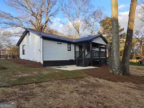 677 Hancock Bridge Rd, Winder, GA 30680 photo 4
