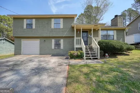 335 Kingsport Dr, Lawrenceville, GA 30046