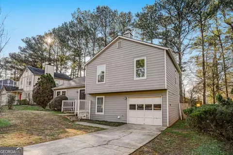 6297 Creekford Ln, Lithonia, GA 30058
