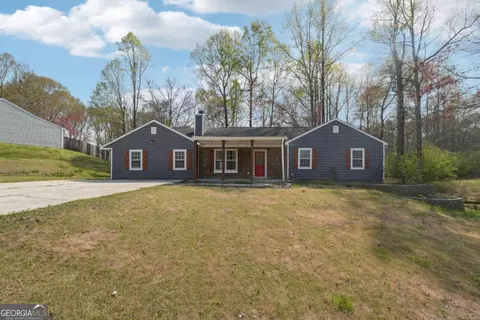 50 Spring Cir, Senoia, GA 30276