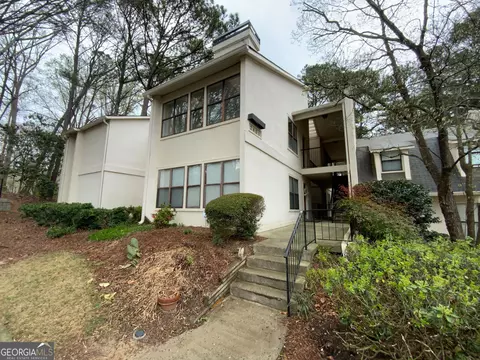 2404 Huntington Chase, Atlanta, GA 30350