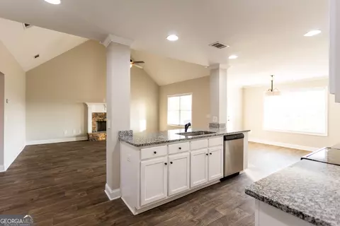 1225 Foster Rd, Statham, GA 30666 photo 9