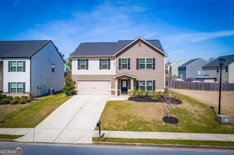 1006 Summer Cypress Dr, Villa Rica, GA 30180