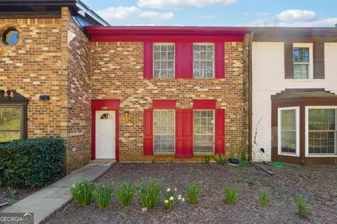 660 Garden Walk Dr, Stone Mountain, GA 30083