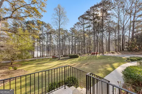 Exterior - 912 S Willowcrest Way, Lagrange, GA 30240 photo 3 of 15