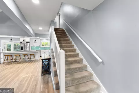 Entry Way - 912 S Willowcrest Way, Lagrange, GA 30240 photo 2 of 7