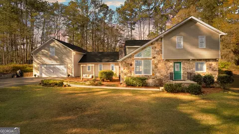 Exterior - 912 S Willowcrest Way, Lagrange, GA 30240 photo 8 of 15