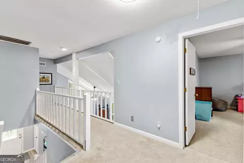 Entry Way - 912 S Willowcrest Way, Lagrange, GA 30240 photo 5 of 7