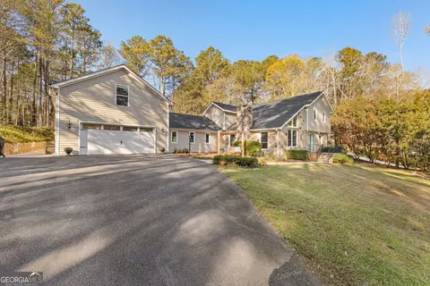 Exterior - 912 S Willowcrest Way, Lagrange, GA 30240 photo 9 of 15