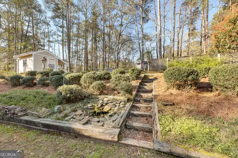 Exterior - 912 S Willowcrest Way, Lagrange, GA 30240 photo 14 of 15