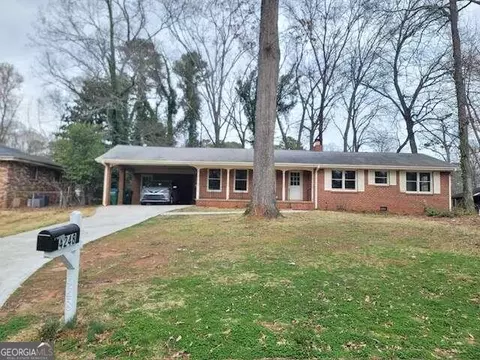 4248 Rocking Chair Ln, Stone Mountain, GA 30083