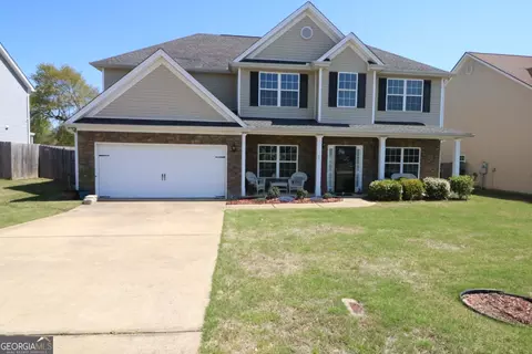 25 Oakwood Dr, Phenix City, AL 36870