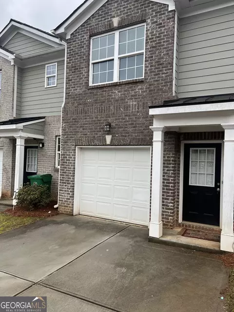 848 Hughes Trce, Stone Mountain, GA 30083