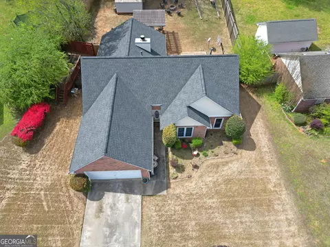 11061 Knotty Pine Pl, Hampton, GA 30228 photo 3