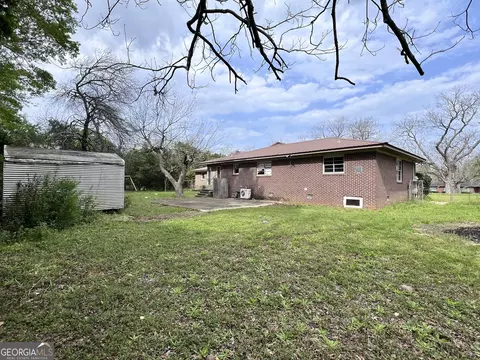 Exterior - 738 Arrowhead Rd, Dublin, GA 31021 photo 4 of 5