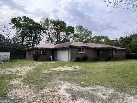 Exterior - 738 Arrowhead Rd, Dublin, GA 31021 photo 2 of 5