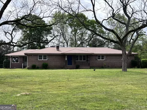 Exterior - 738 Arrowhead Rd, Dublin, GA 31021 photo 1 of 5