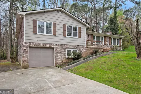 1525 Deerwood Ln, Acworth, GA 30102