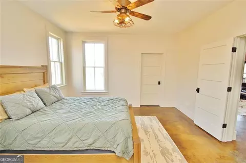 Bedroom - 1340 Wrights Mill Rd, Commerce, GA 30530 photo 13 of 14