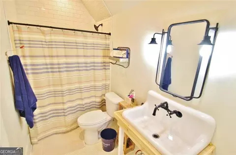 Bath - 1340 Wrights Mill Rd, Commerce, GA 30530 photo 13 of 19