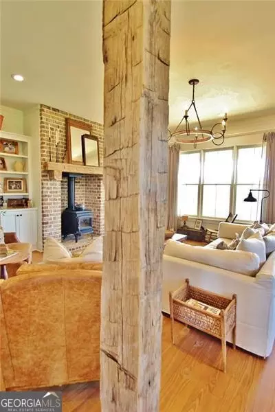 Living - 1340 Wrights Mill Rd, Commerce, GA 30530 photo 7 of 9
