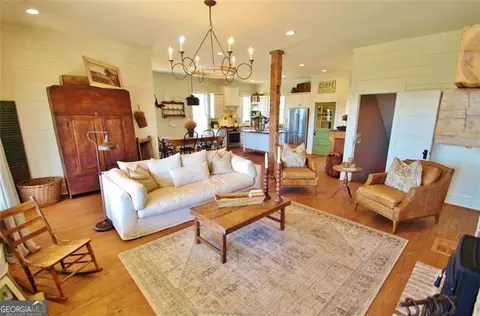 Living - 1340 Wrights Mill Rd, Commerce, GA 30530 photo 2 of 9