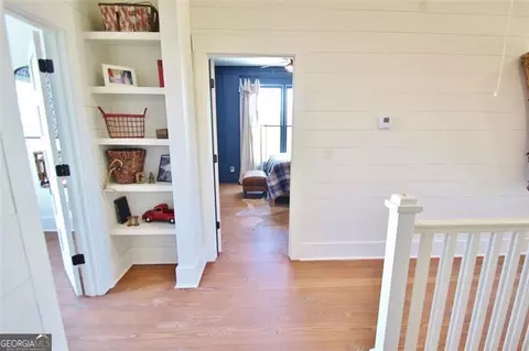 Entry Way - 1340 Wrights Mill Rd, Commerce, GA 30530 photo 10 of 15