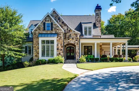12625 Old Surrey Pl, Roswell, GA 30075